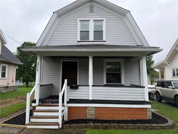 215 E Friend E Street, Columbiana, OH 44408