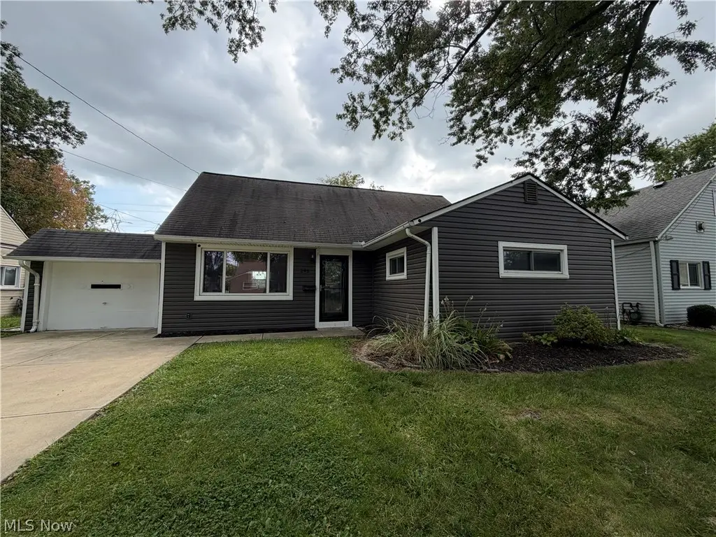 295 Best Drive, Berea, OH 44017 - #1