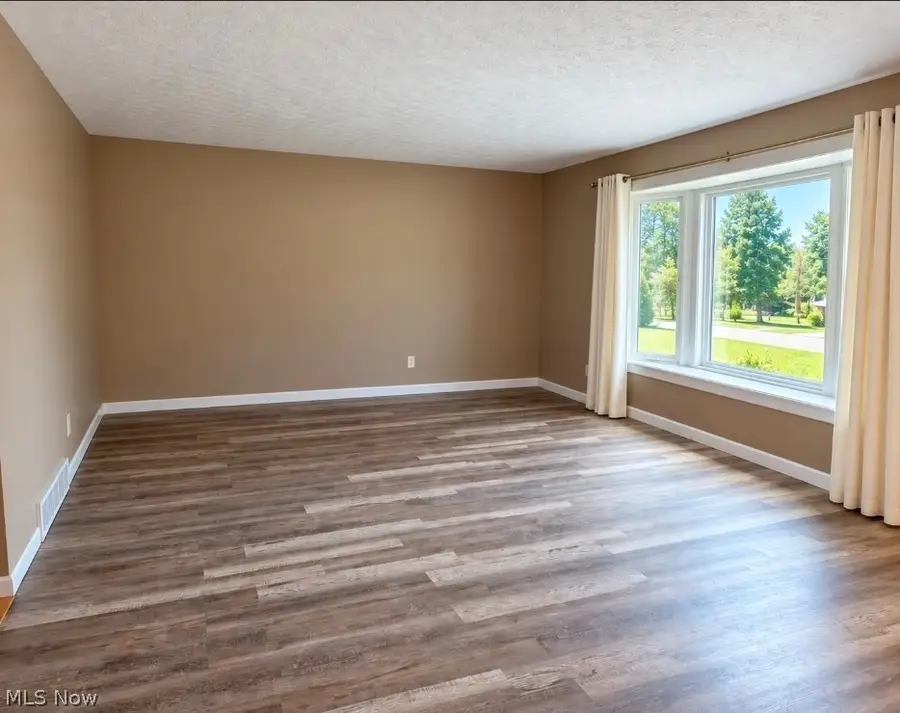2261 E Turkeyfoot Lake Road, Akron, OH 44312 - #2