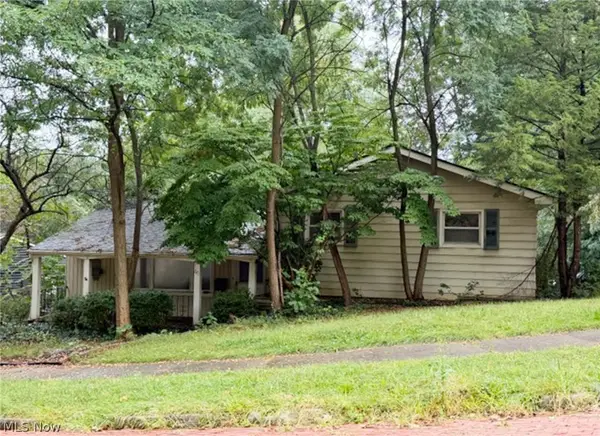 671 Lafayette Drive, Akron, OH 44303