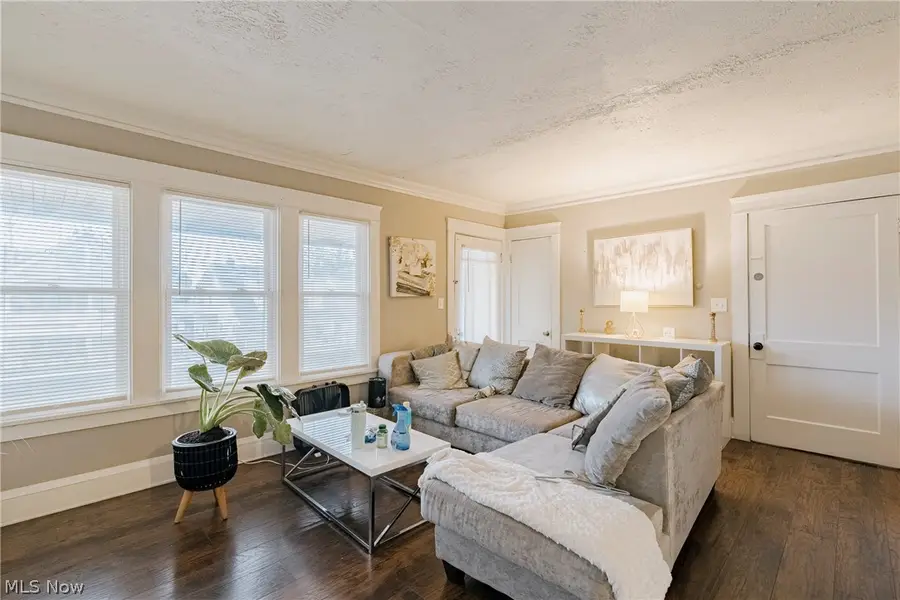 11021 Governor Avenue, Cleveland, OH 44111 - #3