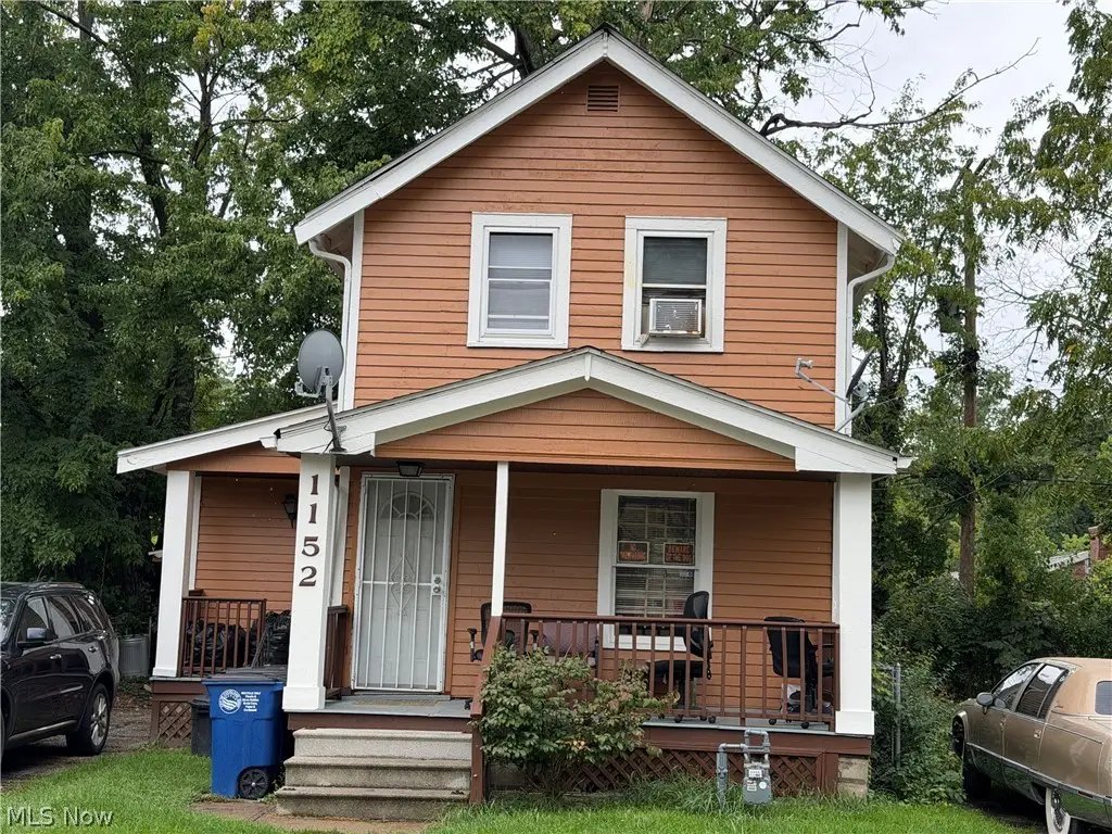 1152 E 147th Street, Cleveland, OH 44110 - #1