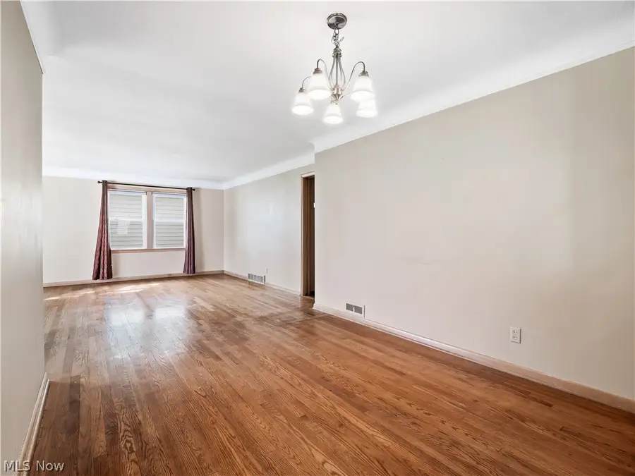 4810 Fairlawn Road, Lyndhurst, OH 44124 - #3