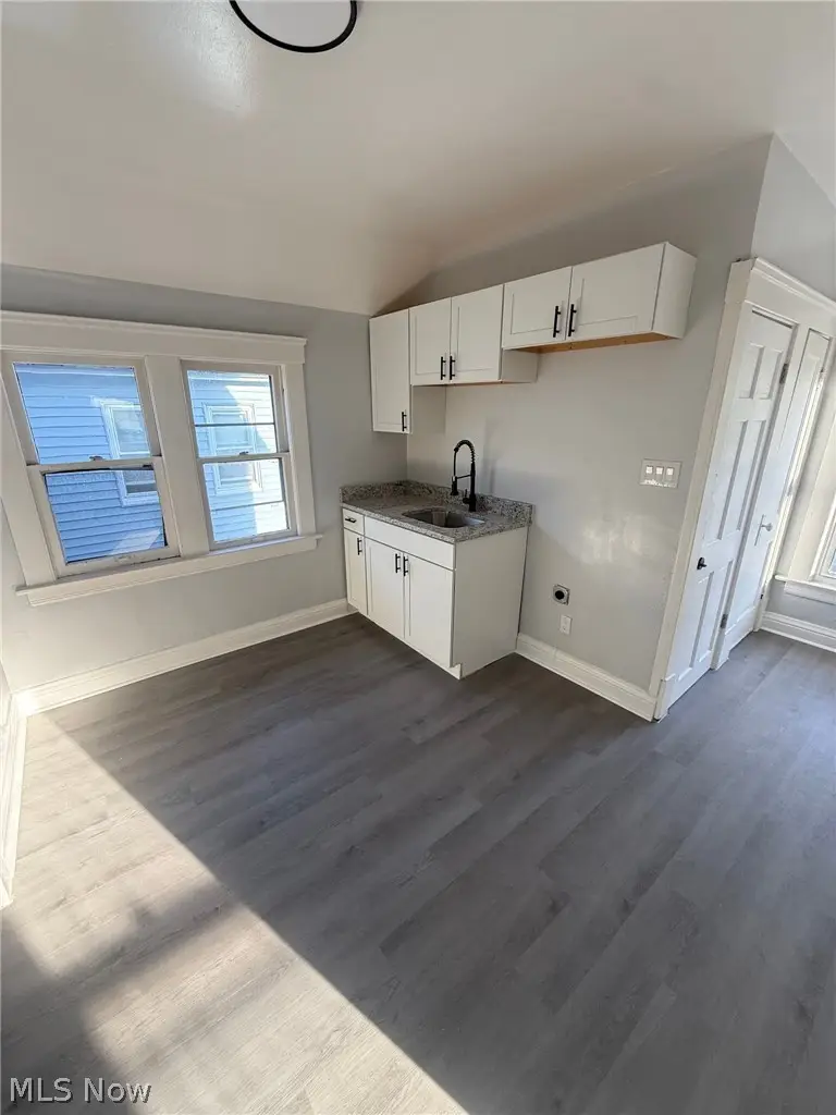 2215 Hood Avenue, Cleveland, OH 44109 - #2