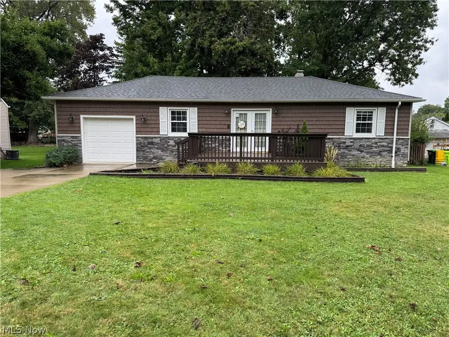 29331 Armadale Avenue, Wickliffe, OH 44092 - #2