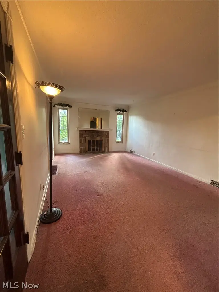 6862 York Road, Parma Heights, OH 44130 - #3