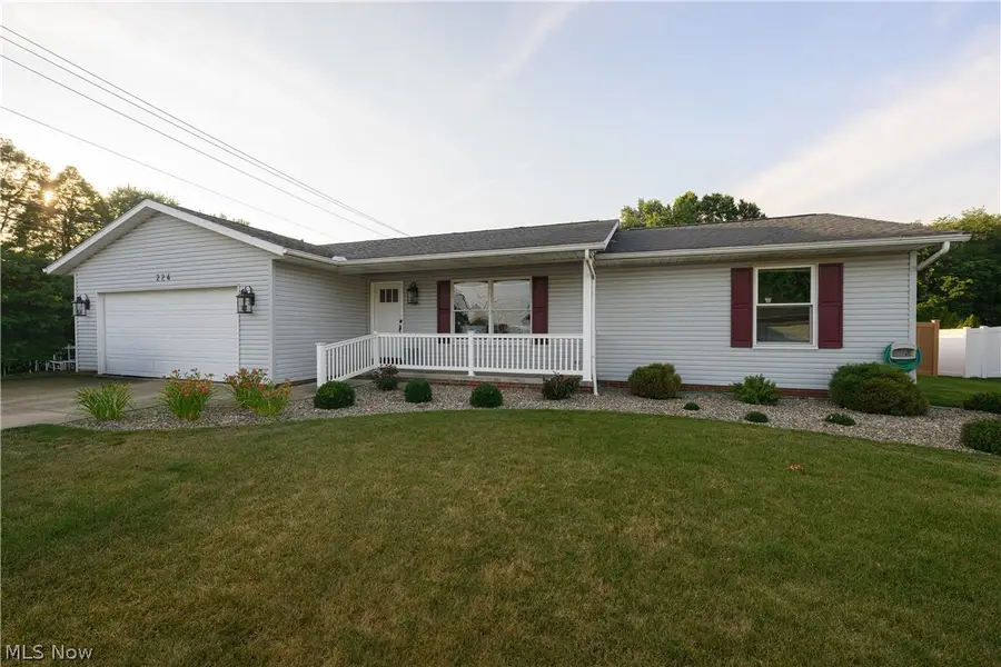 224 Jessica Drive, Dover, OH 44622 - #2