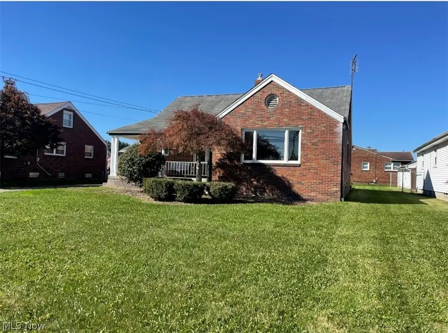 857 5th Street, Struthers, OH 44471 - #2