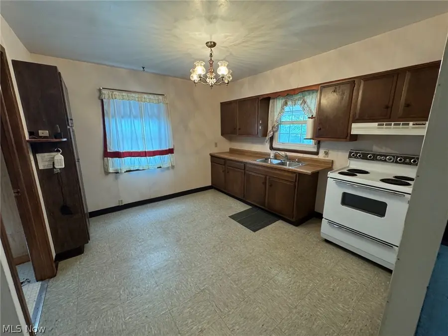 6105 Vandalia Avenue, Brooklyn, OH 44144 - #3