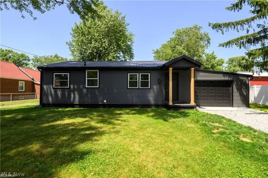 519 W Fike Avenue, Orrville, OH 44667 - #2