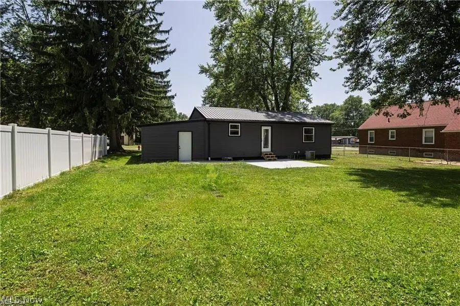 519 W Fike Avenue, Orrville, OH 44667 - #3
