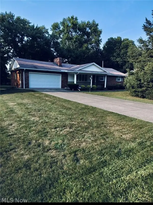 4825 Edinderry Nw Drive, Canton, OH 44708