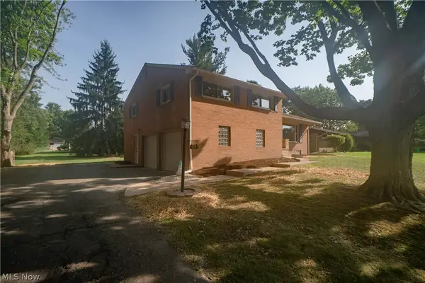615 Summit Se Street, North Canton, OH 44720