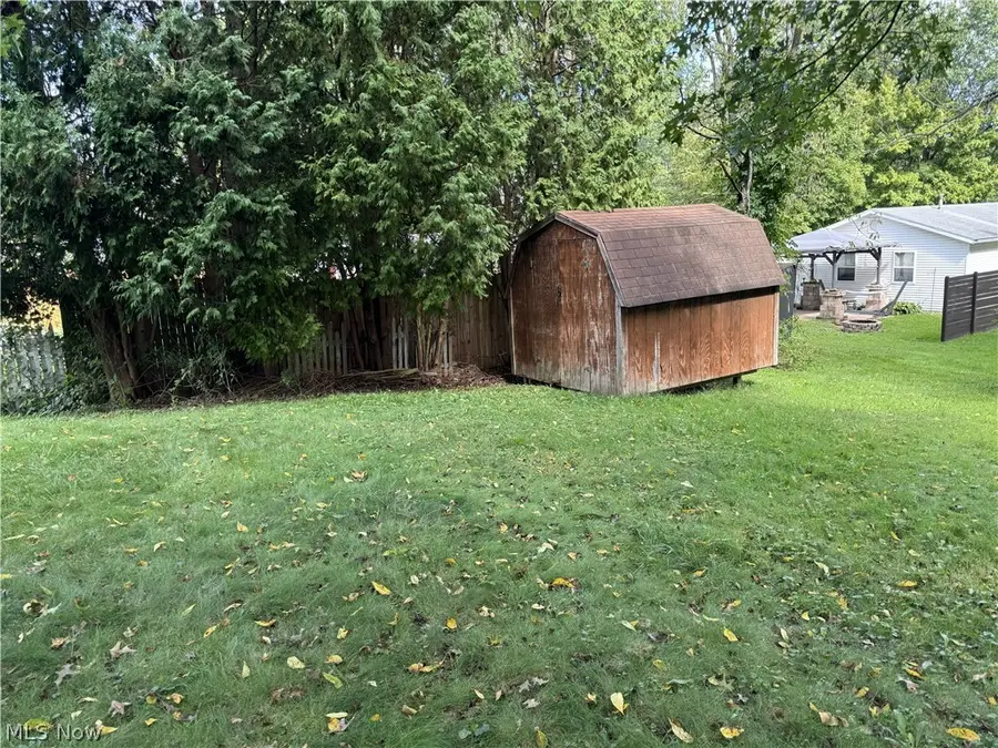 1505 Oneida Avenue, Cuyahoga Falls, OH 44221 - #3