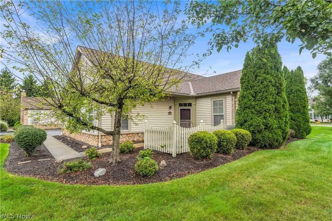 5201 Redford Drive, Brunswick, OH 44212 - #1