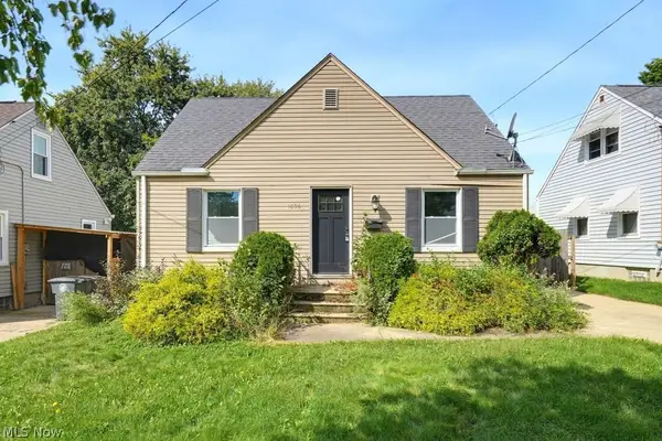 1696 Oakwood Avenue, Akron, OH 44301