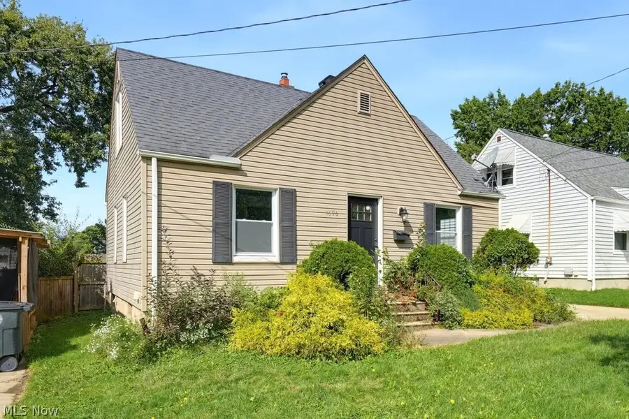 1696 Oakwood Avenue, Akron, OH 44301 - #2