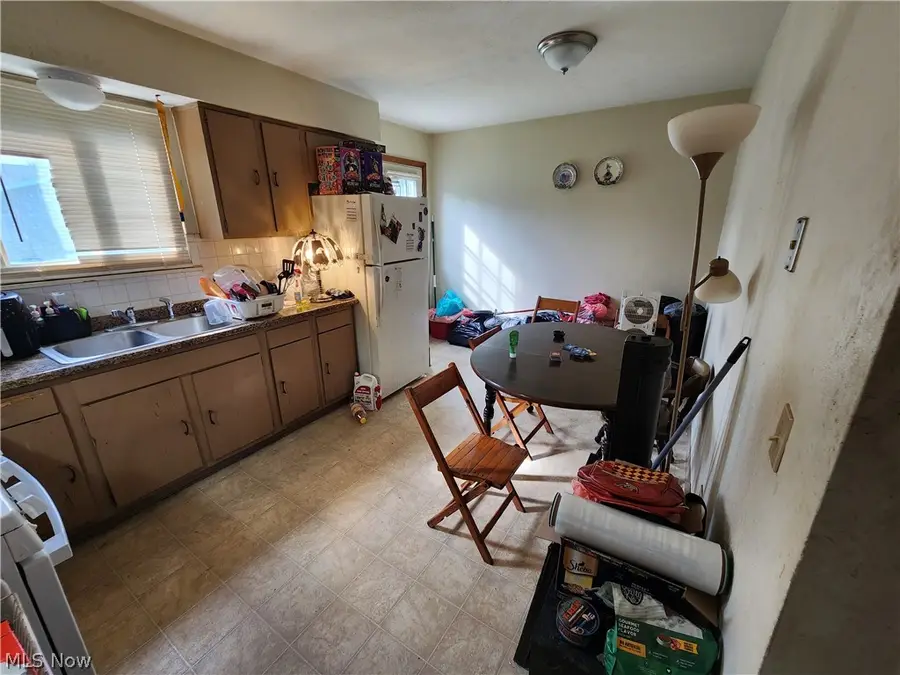 3003 Coventry Ne Boulevard, Canton, OH 44705 - #2