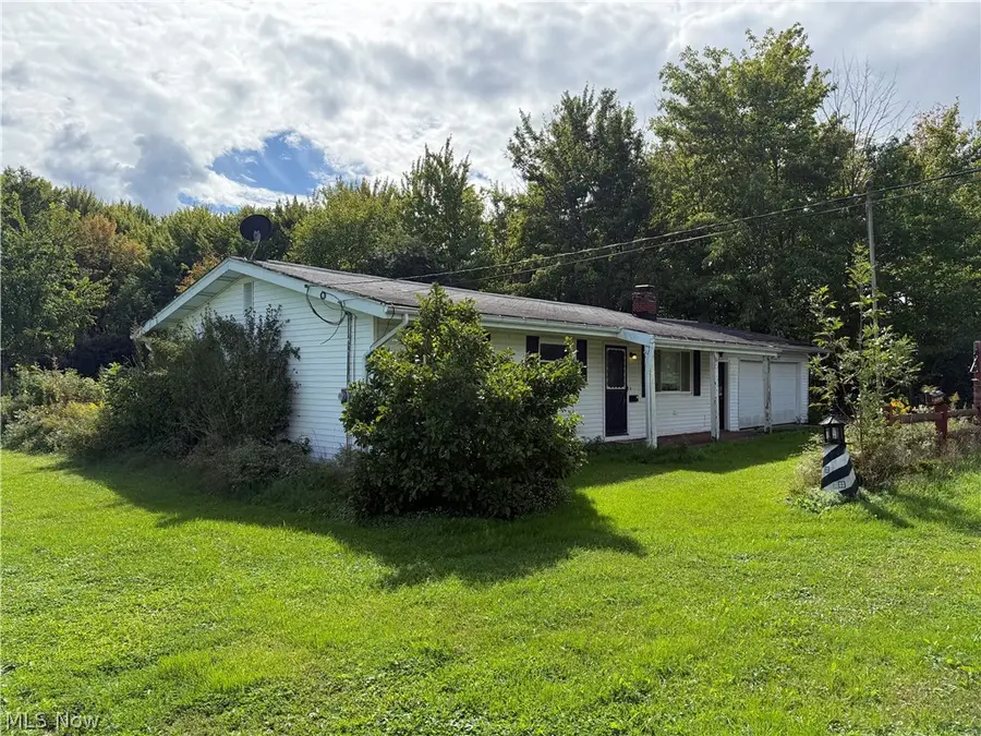 15909 Gar Highway, Montville, OH 44064 - #2