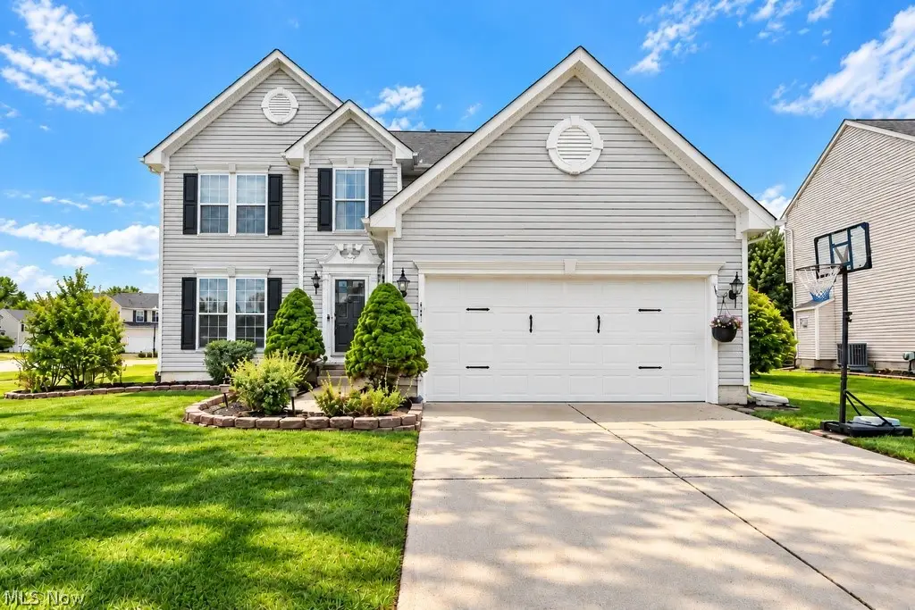 490 Cherrywood Lane, Painesville, OH 44077 - #1