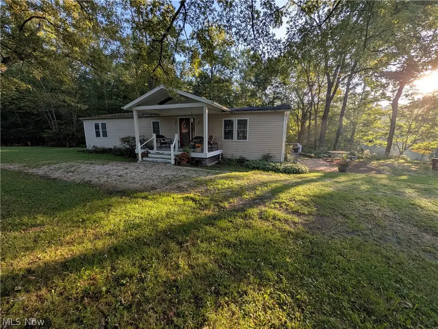 940 Perron Se Road, Carrollton, OH 44615 - #2
