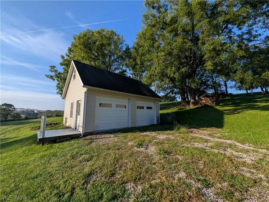 940 Perron Se Road, Carrollton, OH 44615 - #3