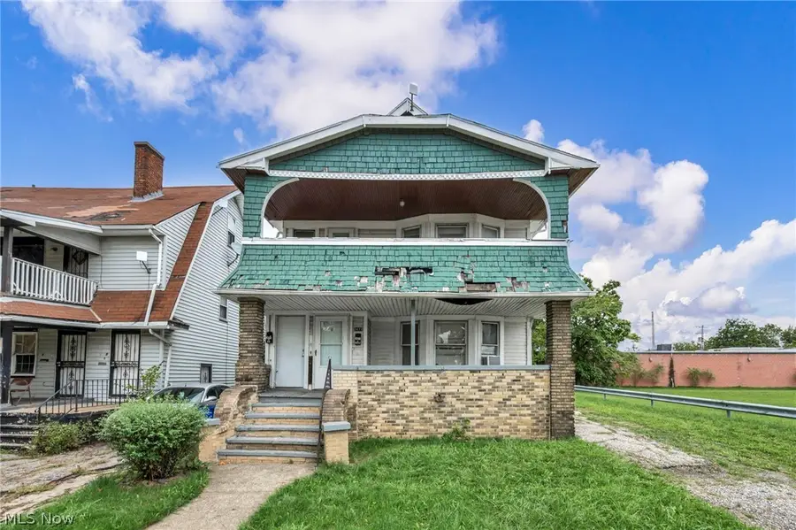 3477 E 142 Street, Cleveland, OH 44120 - #2