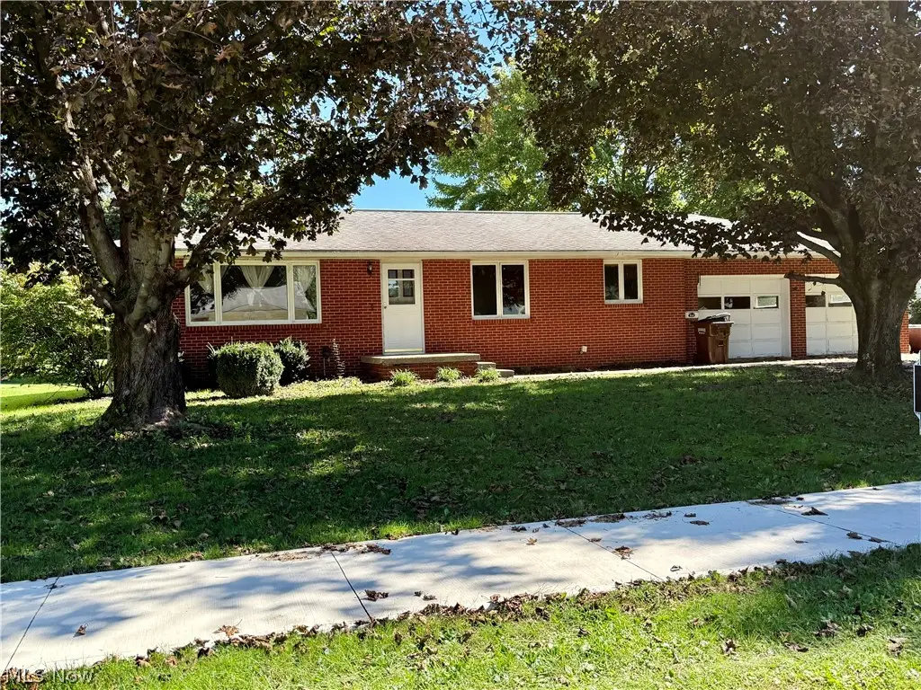 516 N Oak Street, West Lafayette, OH 43845 - #1
