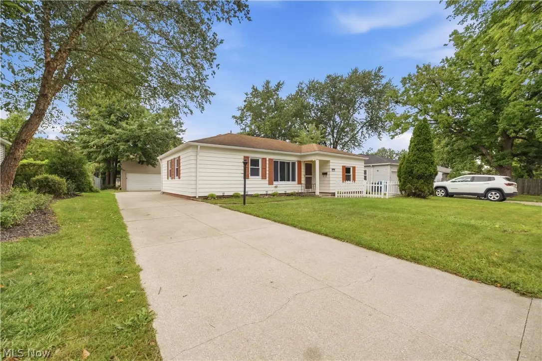 6534 Aylesworth Drive, Parma Heights, OH 44130 - #1