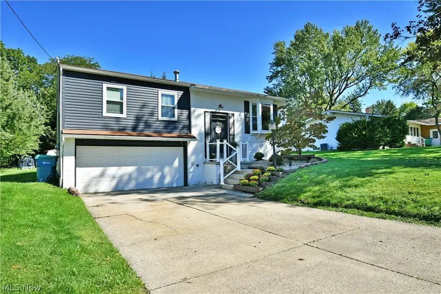 8285 Longview Ne Drive, Warren, OH 44484 - #3