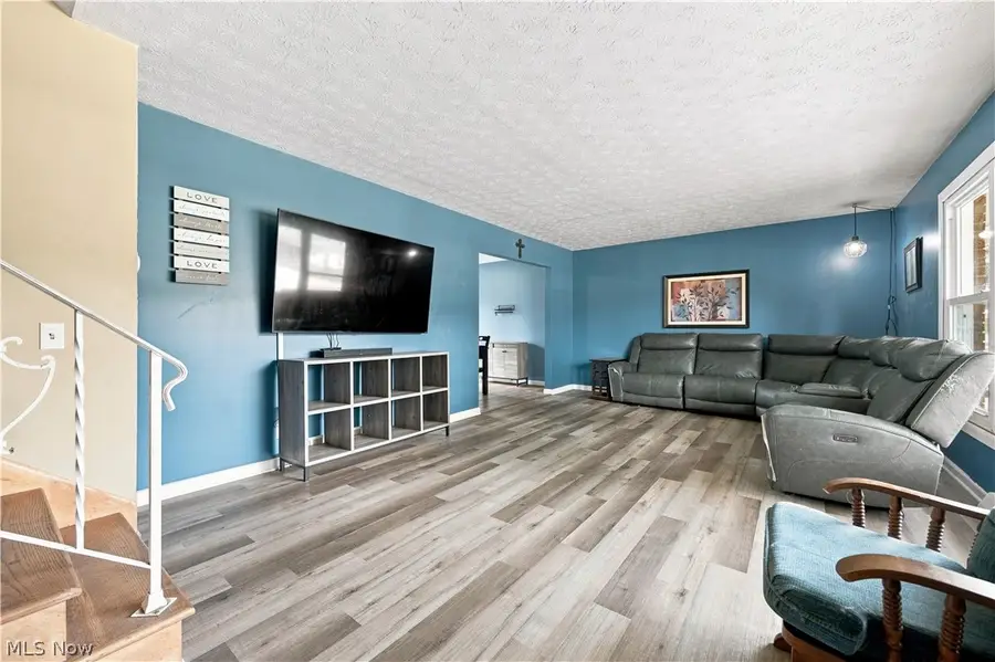 4837 Leigh Nw Avenue, Canton, OH 44709 - #3