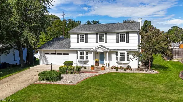 8475 Squirrel Hill Ne Drive, Warren, OH 44484