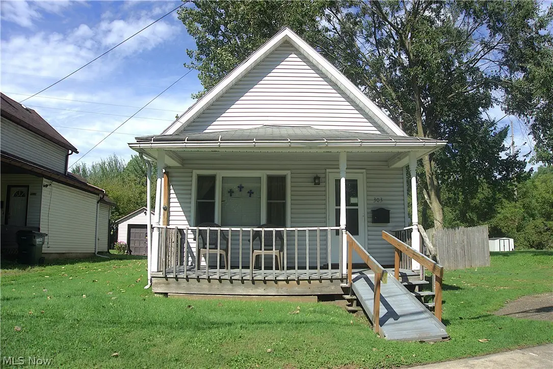 303 Van Street, Barberton, OH 44203 - #1