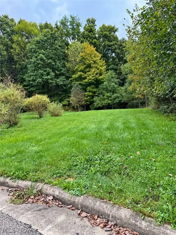 11275 Hickory Hollow Nw Road, Bolivar, OH 44612
