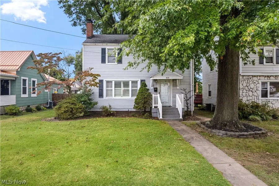 909 32nd Street, Parkersburg, WV 26104 - #2