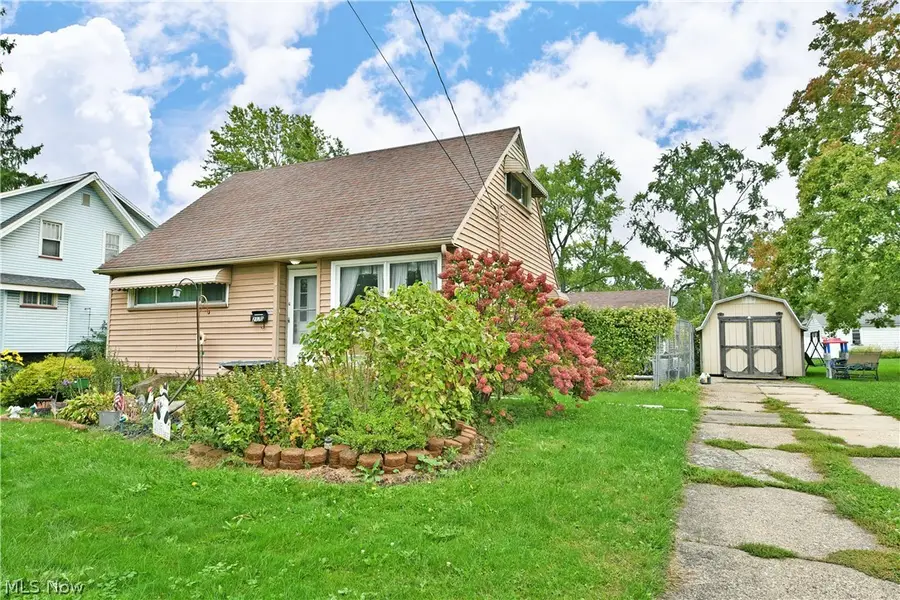 2130 Parkman Nw Road, Warren, OH 44485 - #2