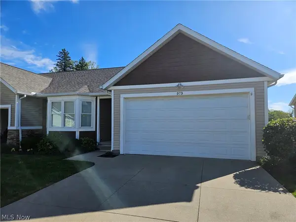 979 Bristol Drive, Akron, OH 44312