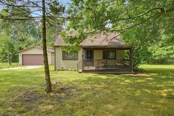 7590 Hickory Road, Oakwood Village, OH 44146