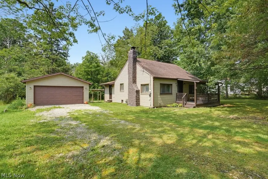 7590 Hickory Road, Oakwood, OH 44146 - #2