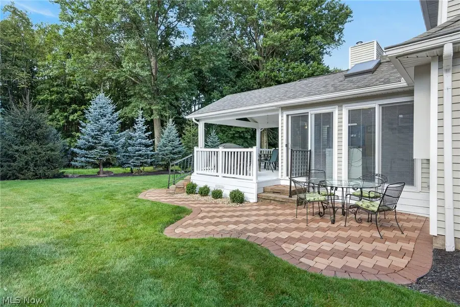 222 W Garwood Drive, Tallmadge, OH 44278 - #3