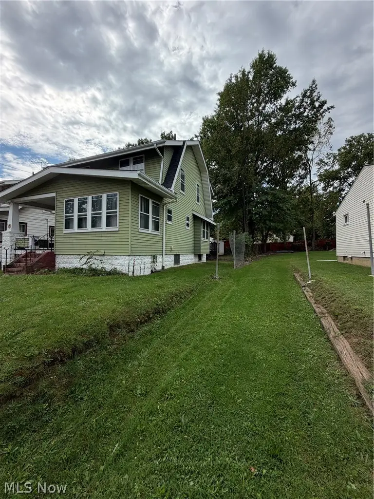 1024 Mercer Avenue, Akron, OH 44320 - #2