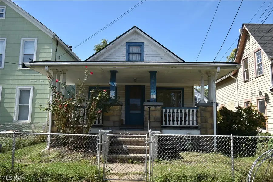 2064 W 44th Street, Cleveland, OH 44113 - #2