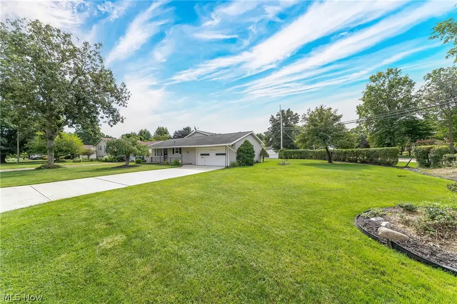 6117 Yorktown Road, Lorain, OH 44053 - #2