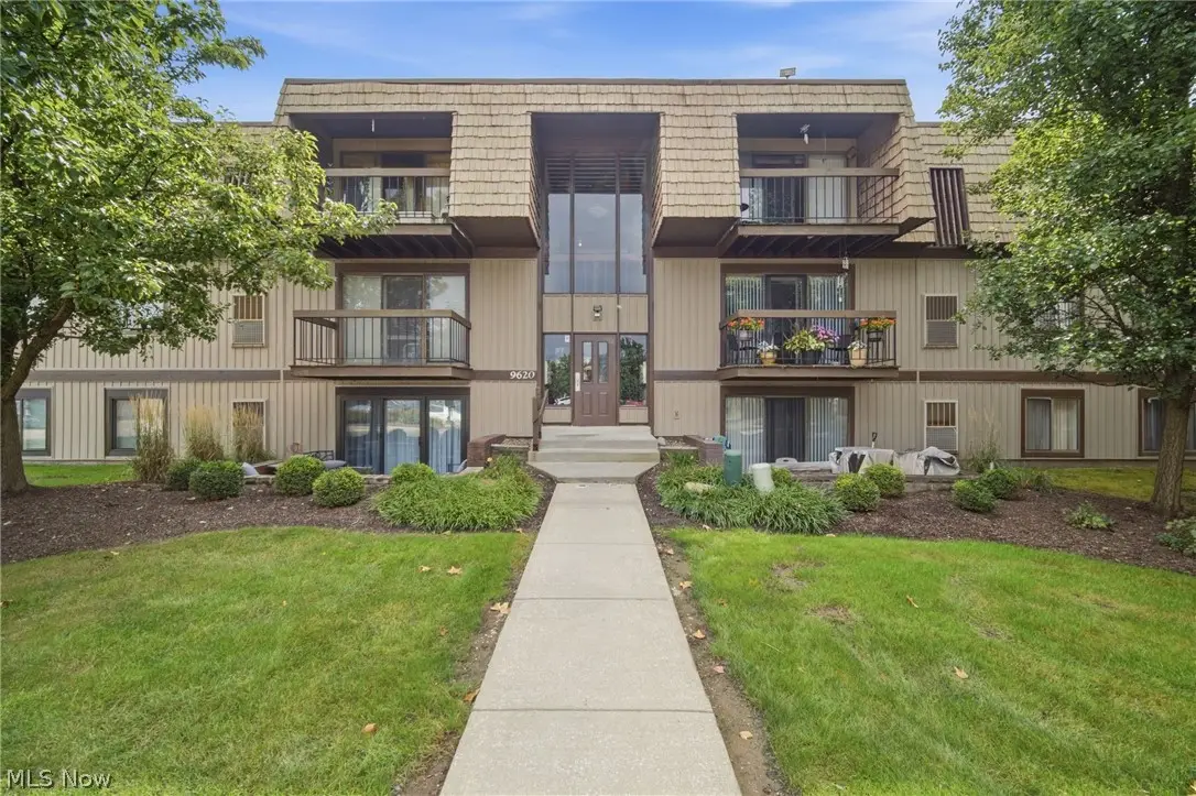 9620 Cove Drive, North Royalton, OH 44133 - #1