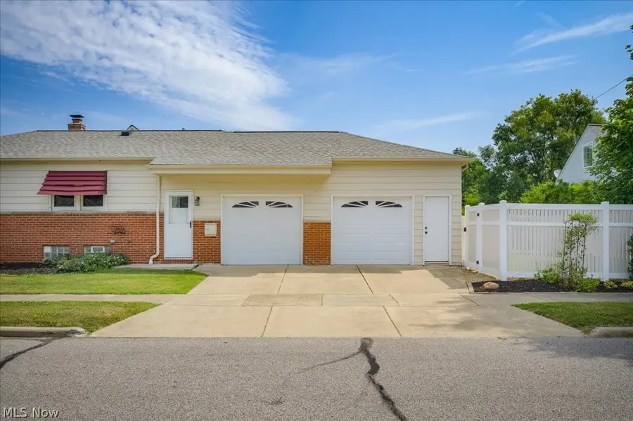 32204 Glen Arden Drive, Willowick, OH 44095 - #2