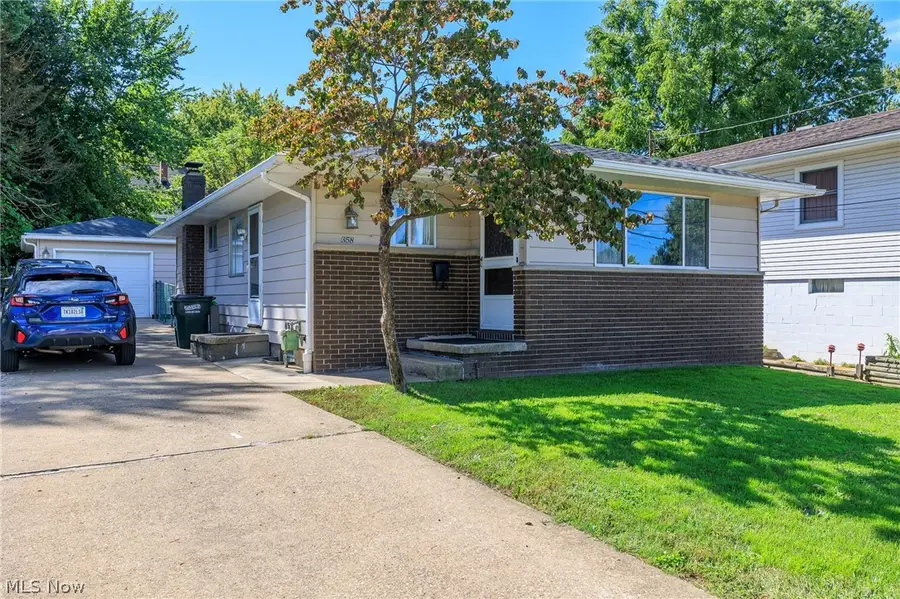 358 Washington Avenue, Barberton, OH 44203 - #2