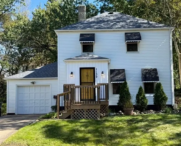 1139 Roslyn Avenue, Akron, OH 44320