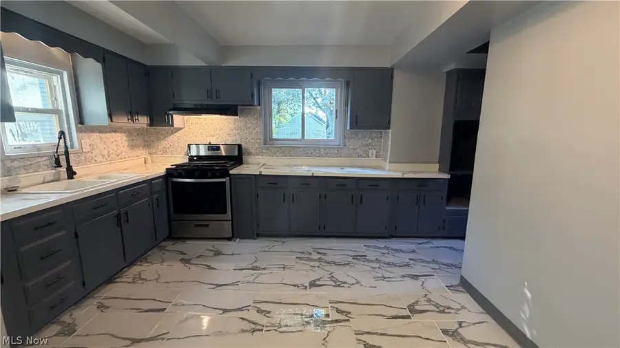 3178 W 54th Street, Cleveland, OH 44102 - #2