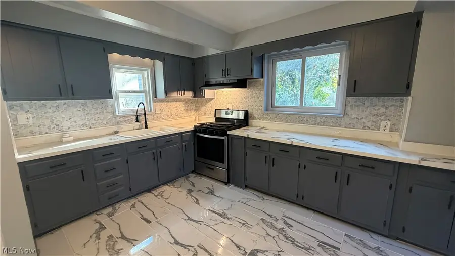 3178 W 54th Street, Cleveland, OH 44102 - #3