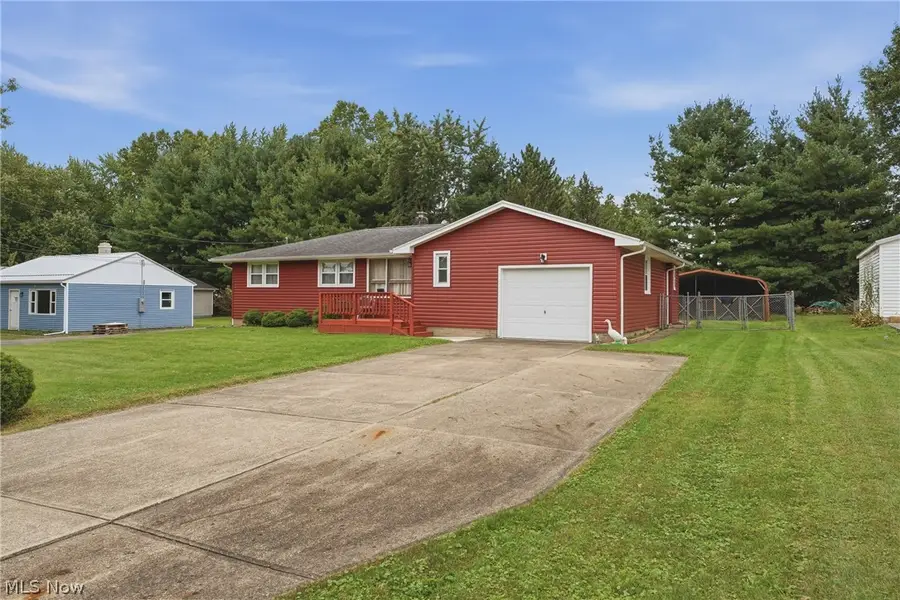 547 W Texas Avenue, Sebring, OH 44672 - #3